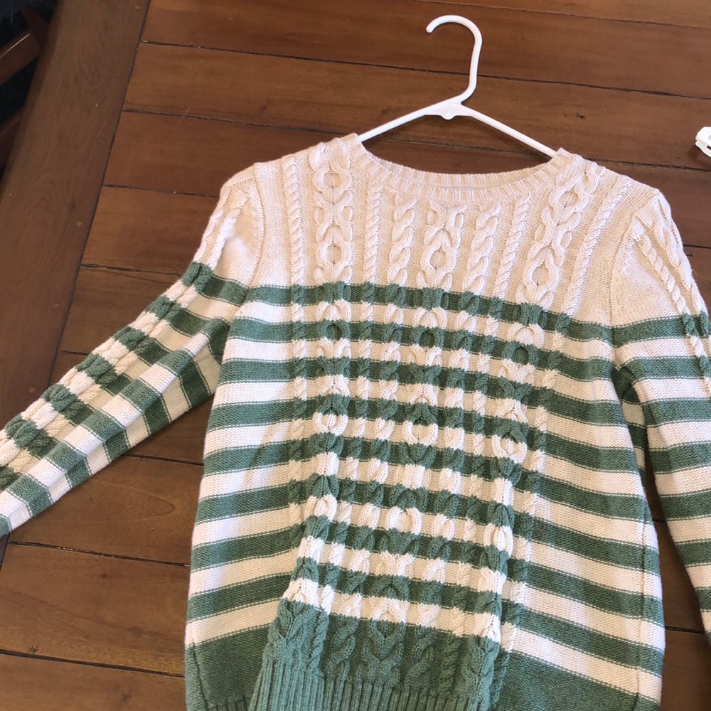 ✨Cute sweater✨